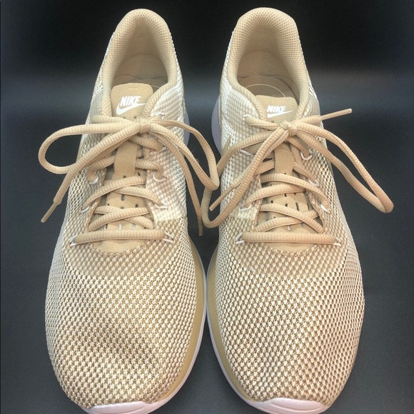 NEW Nike Women’s “Tanjun Racer” - Picture 5 of 8